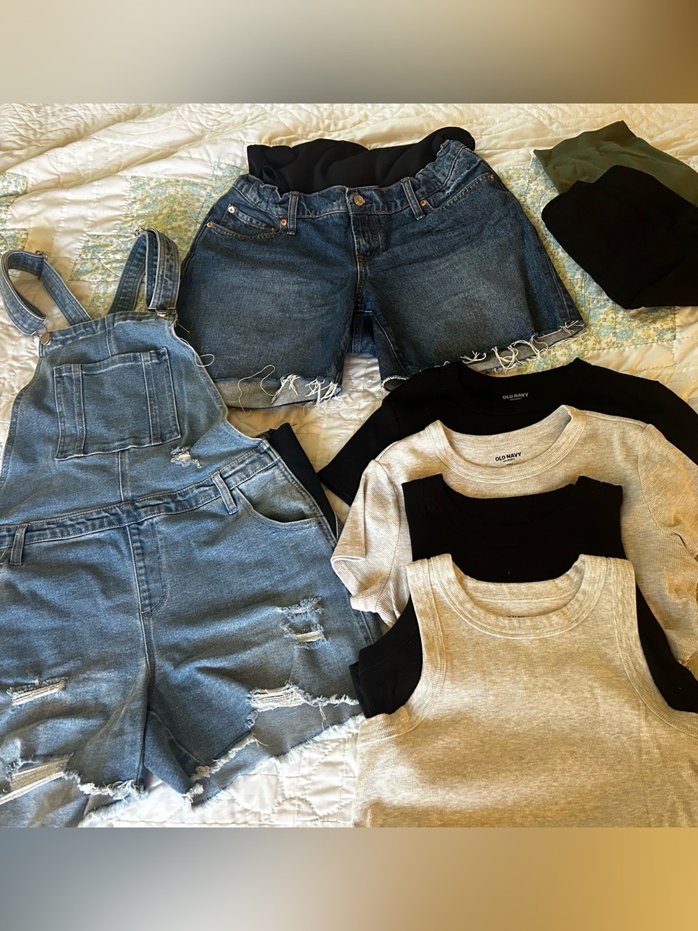 Maternity/Postpartum Clothing Bundle – Denim, Tops, Rompers & Basics